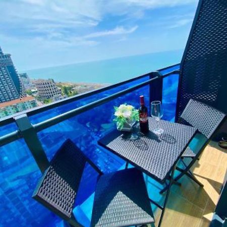 Orbi City Sea View Aparthotel Batumi Exteriör bild