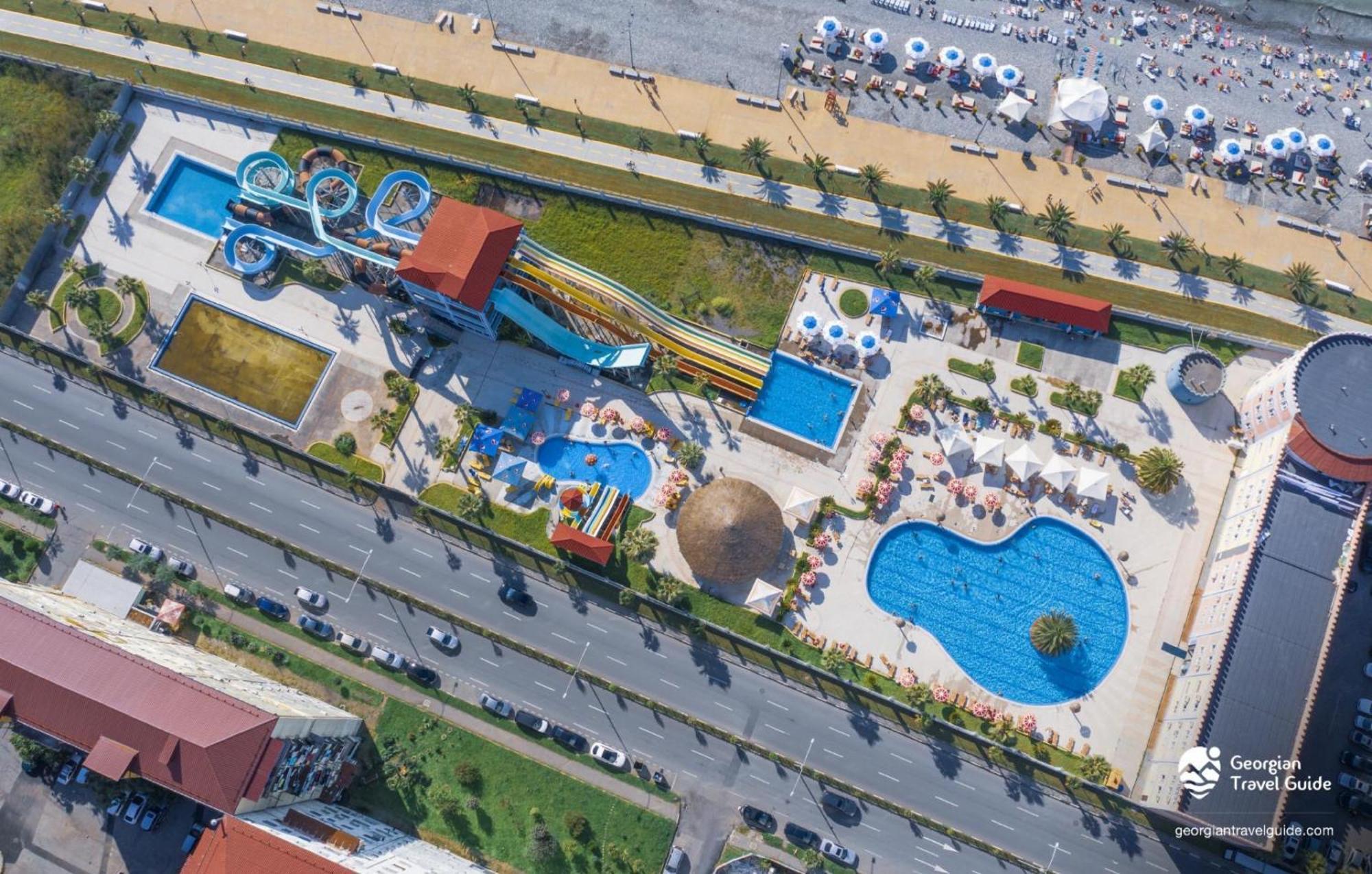 Orbi City Sea View Aparthotel Batumi Exteriör bild