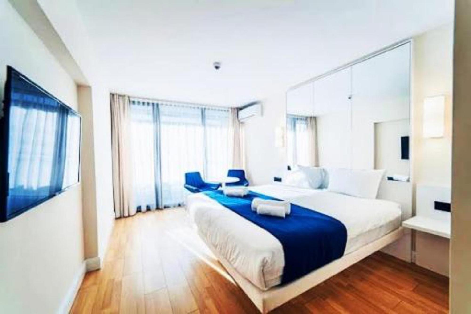 Orbi City Sea View Aparthotel Batumi Exteriör bild