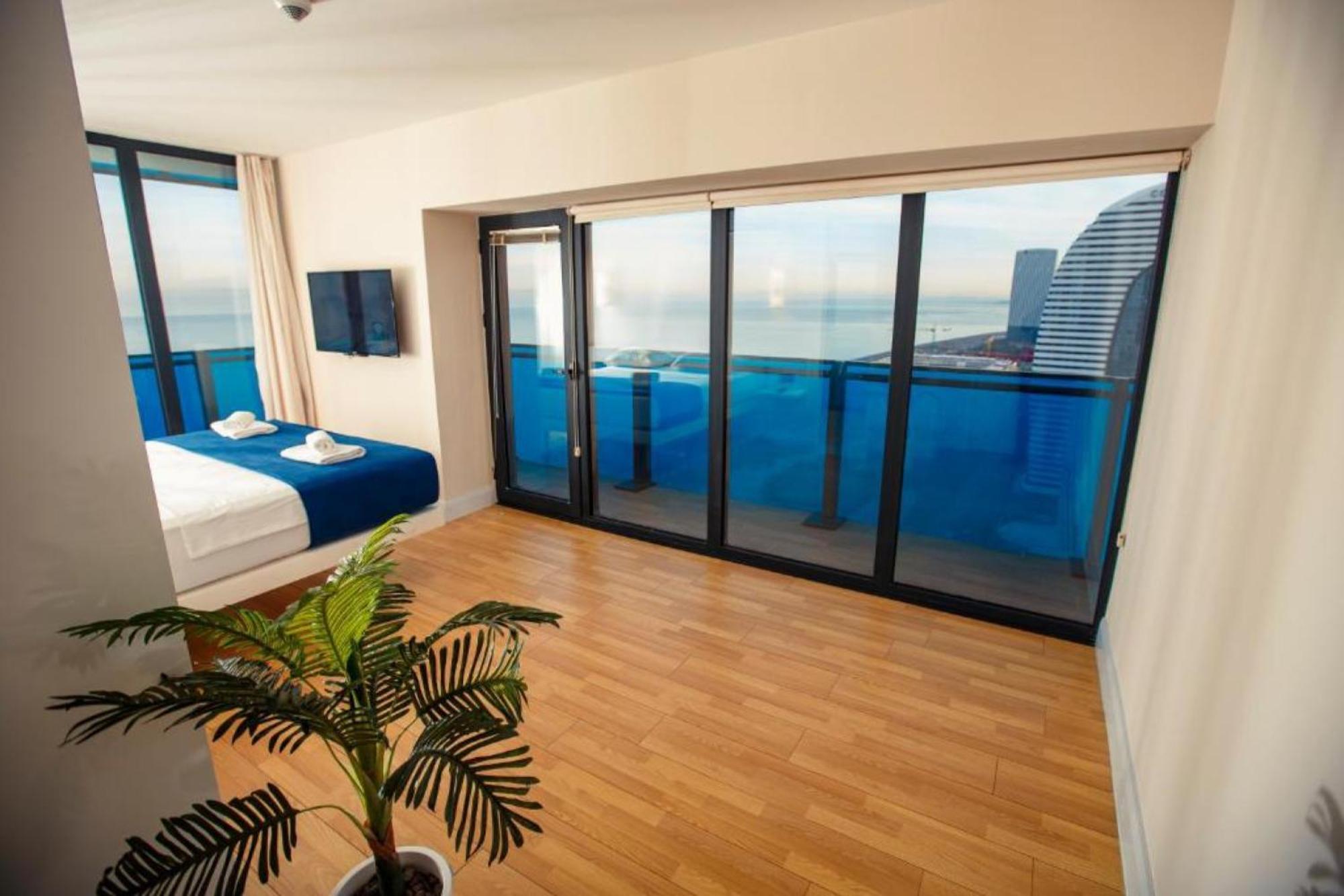 Orbi City Sea View Aparthotel Batumi Exteriör bild