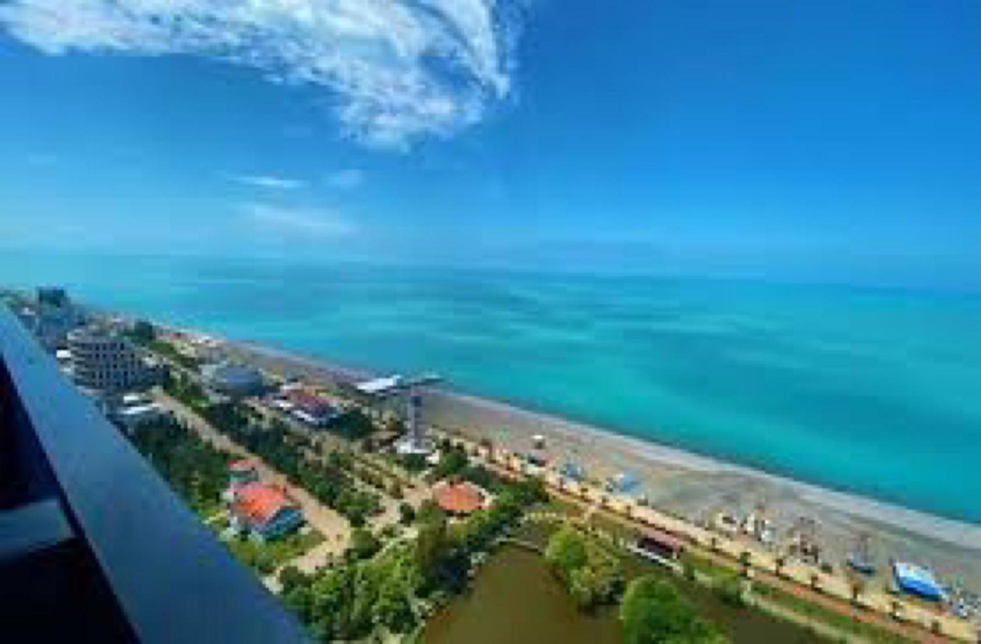 Orbi City Sea View Aparthotel Batumi Exteriör bild